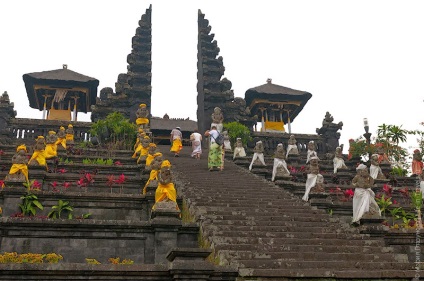 Templul Pura Besak - mama templelor, principalul altar al bali