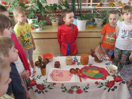 Művészeti és esztétikai fejlődését preschoolers GEF céljai és típusai, példák projektek