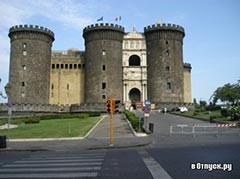 Descrierea și fotografia Castel dell ovo