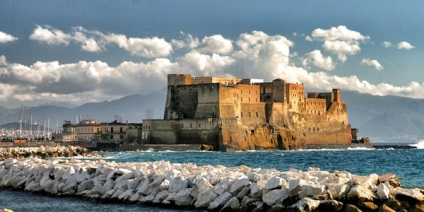 Castelul del ovo Castelul (ouă) din Napoli cum să ajungeți acolo, orele de deschidere, fotografie