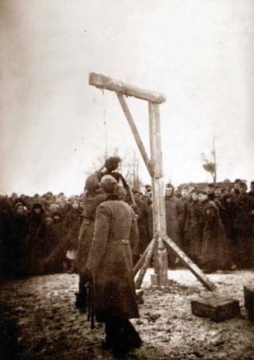 75 évvel ezelőtt végezték ki Zoe Kosmodemyanskaya (mindenféle rossz szó) 75 évvel ezelőtt végezték ki Zoya Kosmodemyanskaya