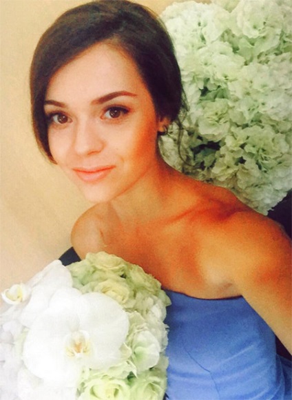 Adelina Sotnikova elkapta a menyasszonyi csokor egy esküvő Volosozhar és Trankova, hello! Oroszország