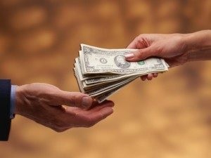 Tartásdíj egy nem dolgozó apa 2017-ben, hogyan kell kiszámítani, munkabér (apa) Tartásdíj egy nem dolgozó apa 2017-ben, hogyan kell kiszámítani, munkabér