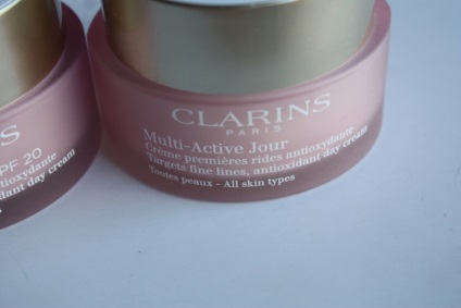 Clarins analiză multi-activă și compararea texturilor, elia chaba