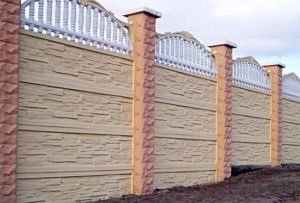 Modul bunicului și abordarea modernă a construcției și decorării gardului din beton