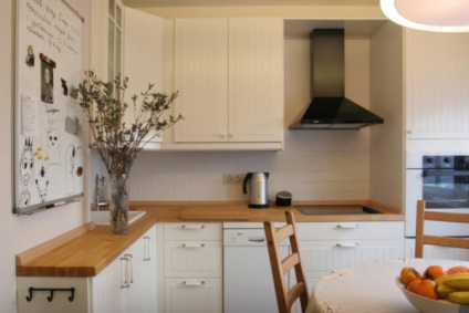 Kitchen Design 7 négyzetméter kényelmes elrendezés és a tér optimalizálása