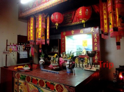 Hua Hin attrakciók - templomok, képernyővel rendelkező eszközön, piacok, retro falu
