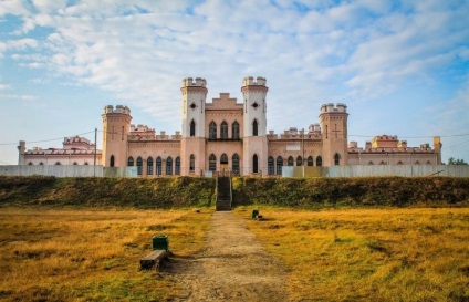 Palatul Puslovsky, Kossovo