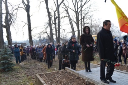 Elbarusovskaya tragédia ... (virág koszorúk után) Elbarusovskaya tragédia ...