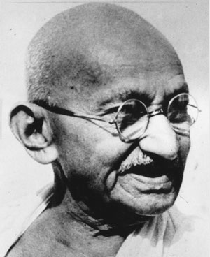 Gandhi și Nero, care au construit India, afacerea lor