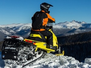 Grătare pentru un snowmobil - specificații tehnice ale modelelor populare, recomandări de instalare