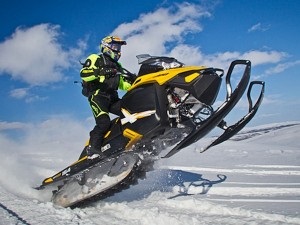 Grătare pentru un snowmobil - specificații tehnice ale modelelor populare, recomandări de instalare