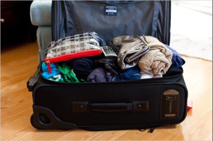 Cum să plasați în mod corespunzător o mulțime de lucruri într-o valiză mică și să economisiți cu plata în plus