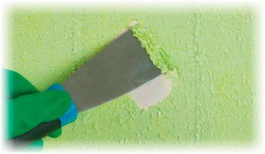 Cum să eliminați tapetul lichid, tencuiala de mătase din perete (dezmembrare)