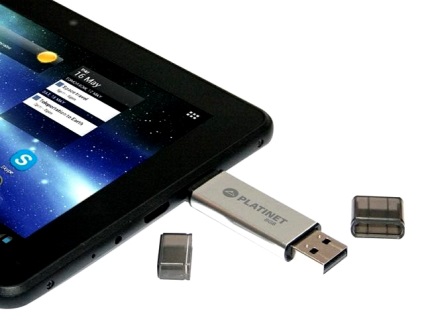 Csakúgy, mint a tabletta letölthető zenét, filmeket és egyéb fájlokat egy USB flash drive