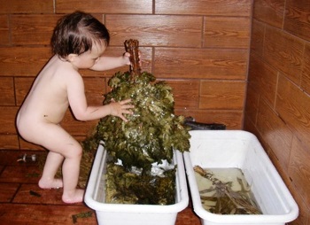 Când un copil poate fi folosit într-o baie de saună