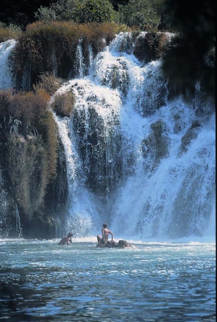 Krka cum să ajungi acolo, monumente naturale, locuitori, trasee