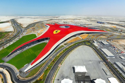 Cel mai bun parc de distracții din Abu Dhabi Ferrari Park (ferrari)