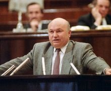 Luzhkov a trimis la demisie cu o formulă rigidă