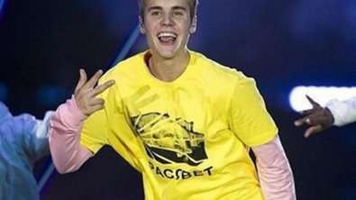 La un concert la Londra, Justin Bieber a apărut într-un tricou cu o inscripție în limba rusă