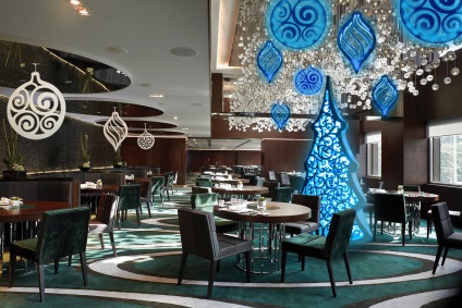 Decorarea de Anul Nou a restaurantului, decorarea restaurantului pentru noul an, plânsul creativ de Anul Nou