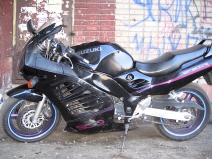 motorkerékpár karbantartása (olajcsere) motorkerékpár karbantartás