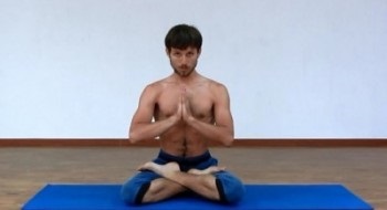 Pregătirea pentru padmasana, yoga, slavyoga