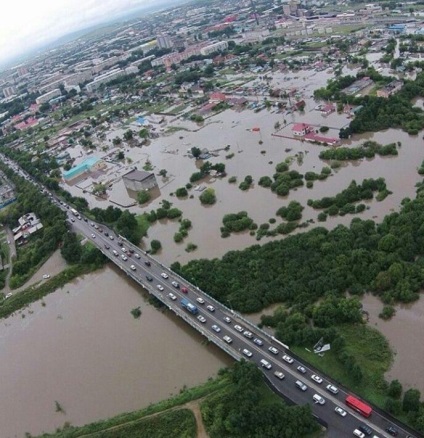 Primorye inundat de ploi - fotografii ale martorilor oculari din scenă, hubinfo