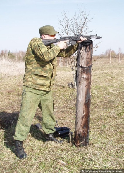 Vizionarea carabinei Saiga-Mk 03 cu o vedere deschisă