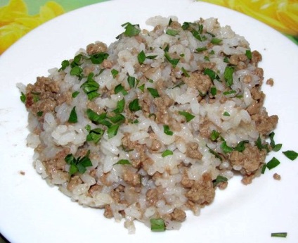 Rice a húst egy serpenyőben recept egy fotó