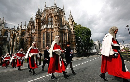 Rușii din Londra cum să se comporte într-un tribunal britanic pentru a câștiga