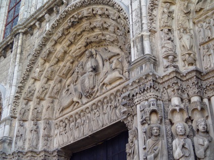 Chartres Katedrális és a titokzatos