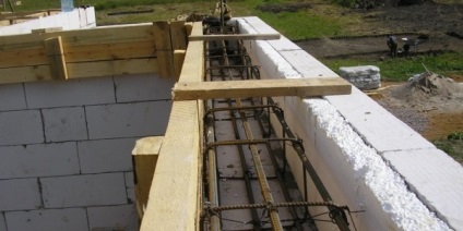 Tehnologia de montare și fixare a Mauerlate pe beton aerat