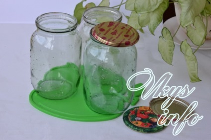Paradicsomlé a téli keresztül facsaró recept fényképpel (facsaró) Paradicsomlé a téli keresztül facsaró recept egy fotó