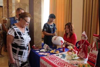 În societatea filarmonică regională expoziția-târg al autorilor Ryazan 