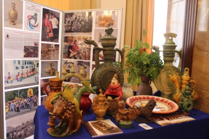 În societatea filarmonică regională expoziția-târg al autorilor Ryazan 