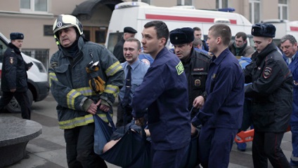 A robbanás a föld alatti St. Petersburg (Szentpétervár) A robbanás a metróban Petersburg