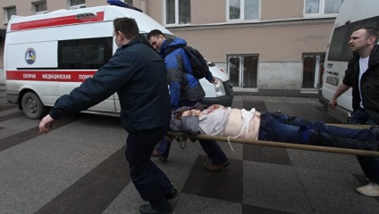 A robbanás a metróban Petersburg (együttérzését az áldozatok családjainak) A robbanás a metróban Petersburg