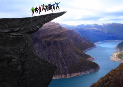 Trolltunga