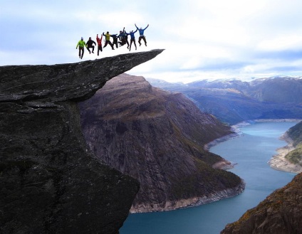 Troll limba (trolltung rock), Norvegia - portal turistic - lumea este frumoasa!