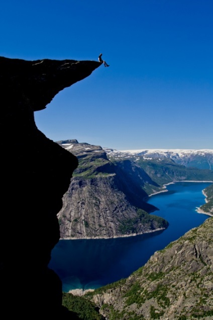 Troll limba (trolltung rock), Norvegia - portal turistic - lumea este frumoasa!