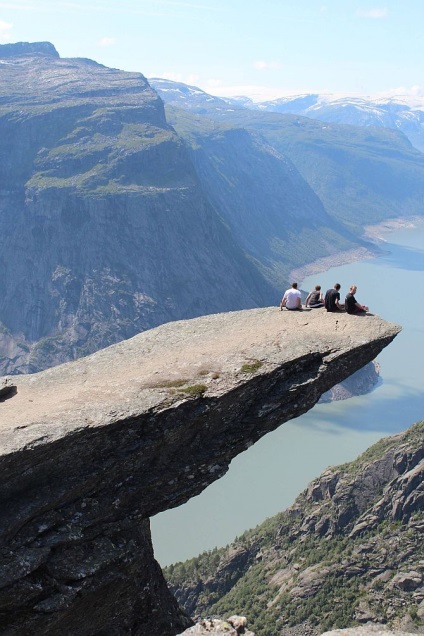 Troll limba (trolltung rock), Norvegia - portal turistic - lumea este frumoasa!