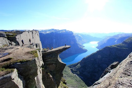 Troll limba (trolltung rock), Norvegia - portal turistic - lumea este frumoasa!