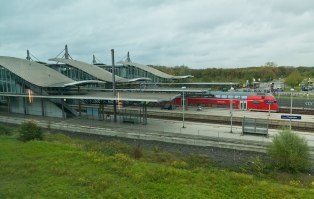 Aeroportul Düsseldorf - descrierea aeroportului, a terminalelor și a serviciilor