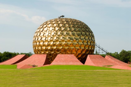 Auroville - a jövő városa partján az Indiai-óceán