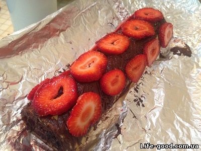Szivacs roll gyümölcs töltelék -, hogyan kell főzni, a recept egy fotót