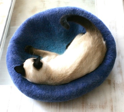 Cat nap cocoon - 