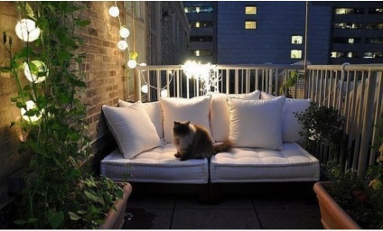 Canapea pe balcon, cumpăra o canapea pe balcon, canapele ieftine pentru balcon, canapea pentru balcon la cerere,