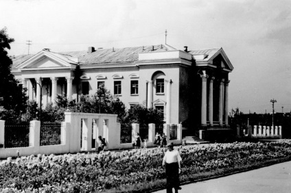 Fântâni Donetsk cu sculpturi