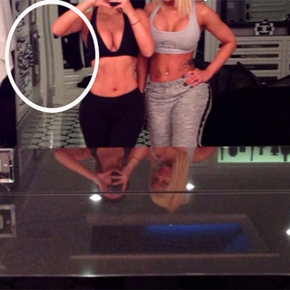 Ez photoshop kísérlet Lindsay Lohan válni karcsúbb kudarcba fulladt, hello! Oroszország (vékonyabb) Ez photoshop kísérlet Lindsay Lohan válni karcsúbb kudarcba fulladt, hello! Oroszország